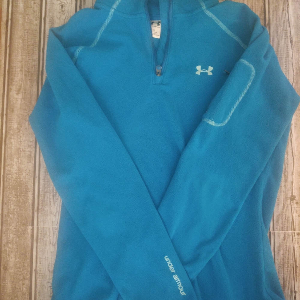 Under Armour Pull over